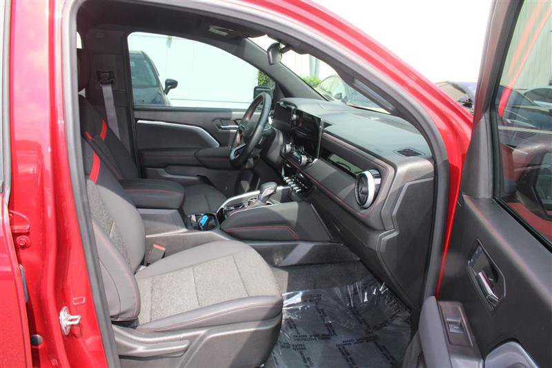 Used 2024 Chevrolet Colorado Z71 w/ Z71 Convenience Package 2 AWD/4WD image 9