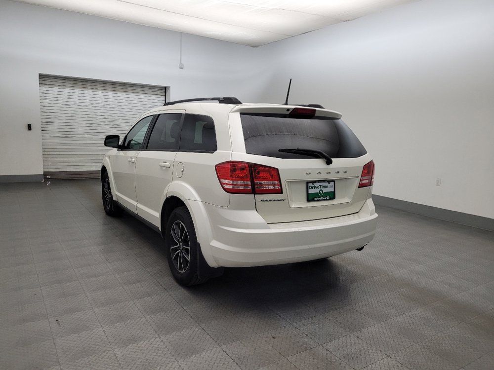 Used 2018 Dodge Journey SE w/ Popular Equipment Group FWD image 3