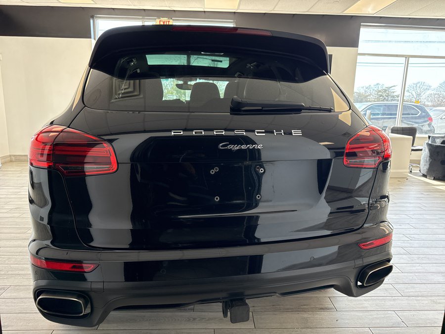 Used 2018 Porsche Cayenne Platinum Edition AWD/4WD image 5