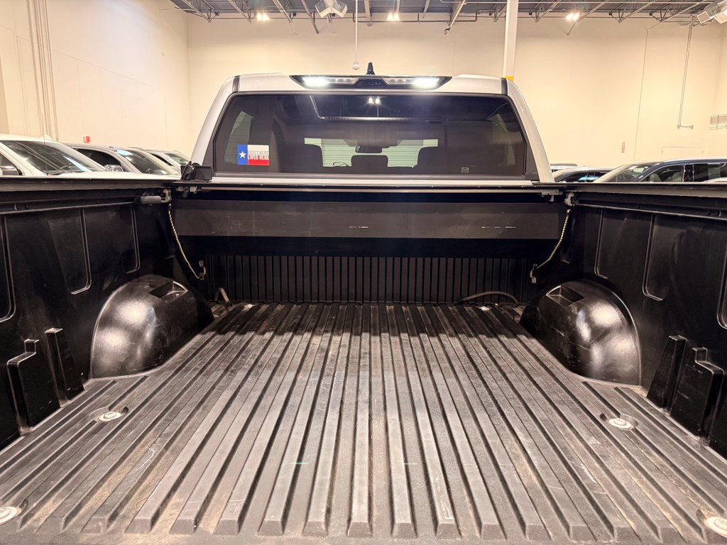 Used 2022 Toyota Tundra SR5 AWD/4WD image 10