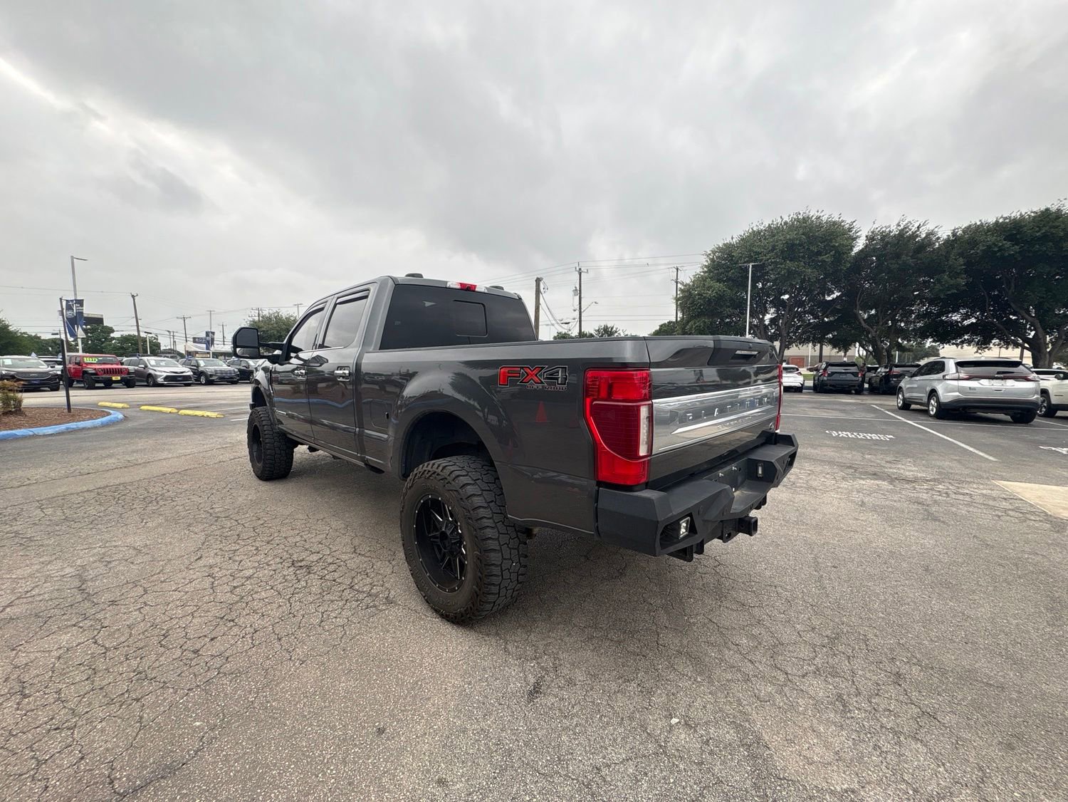 Used 2020 Ford F250 Platinum w/ FX4 Off-Road Package AWD/4WD image 6