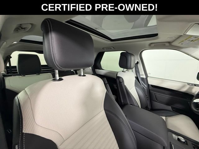 Certified 2025 Land Rover Discovery S AWD/4WD image 35