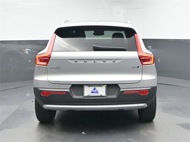 Used 2024 Volvo XC40 B5 Plus w/ Protection Package Premier image 7