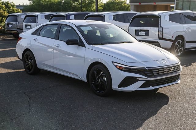 New 2026 Hyundai Elantra Sport FWD image 6