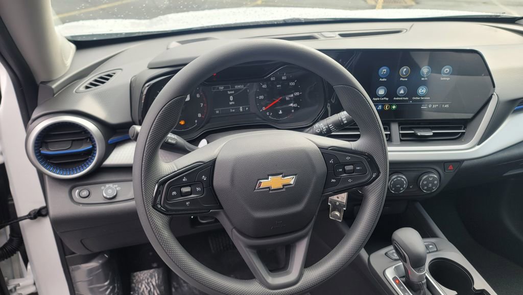 New 2026 Chevrolet Trax LS w/ LS Convenience Package FWD image 20