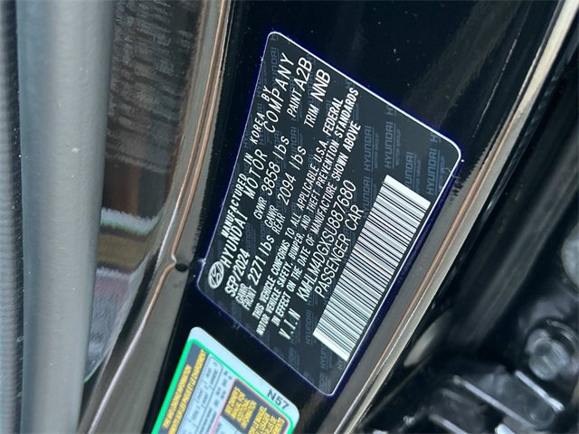 Certified 2025 Hyundai Elantra Sport w/ Cargo Package image 11