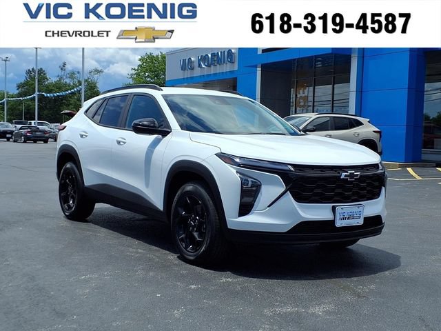 New 2026 Chevrolet Trax LT w/ Driver Confidence Package FWD image 1