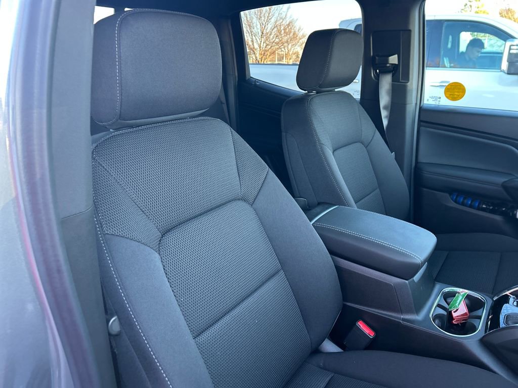 New 2026 GMC Canyon Elevation w/ LPO, Black Badging Package image 29