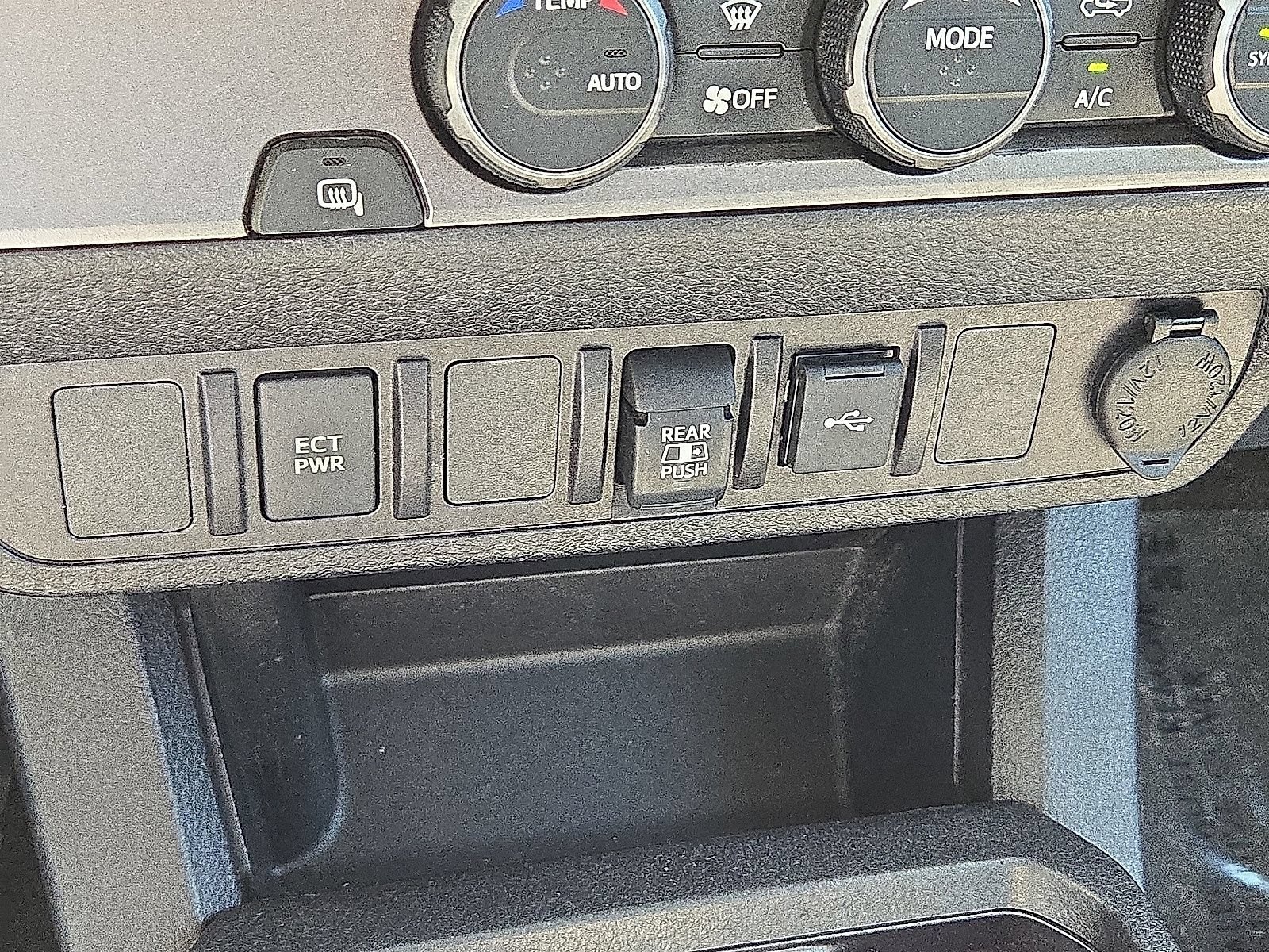 Used 2021 Toyota Tacoma SR5 RWD image 28