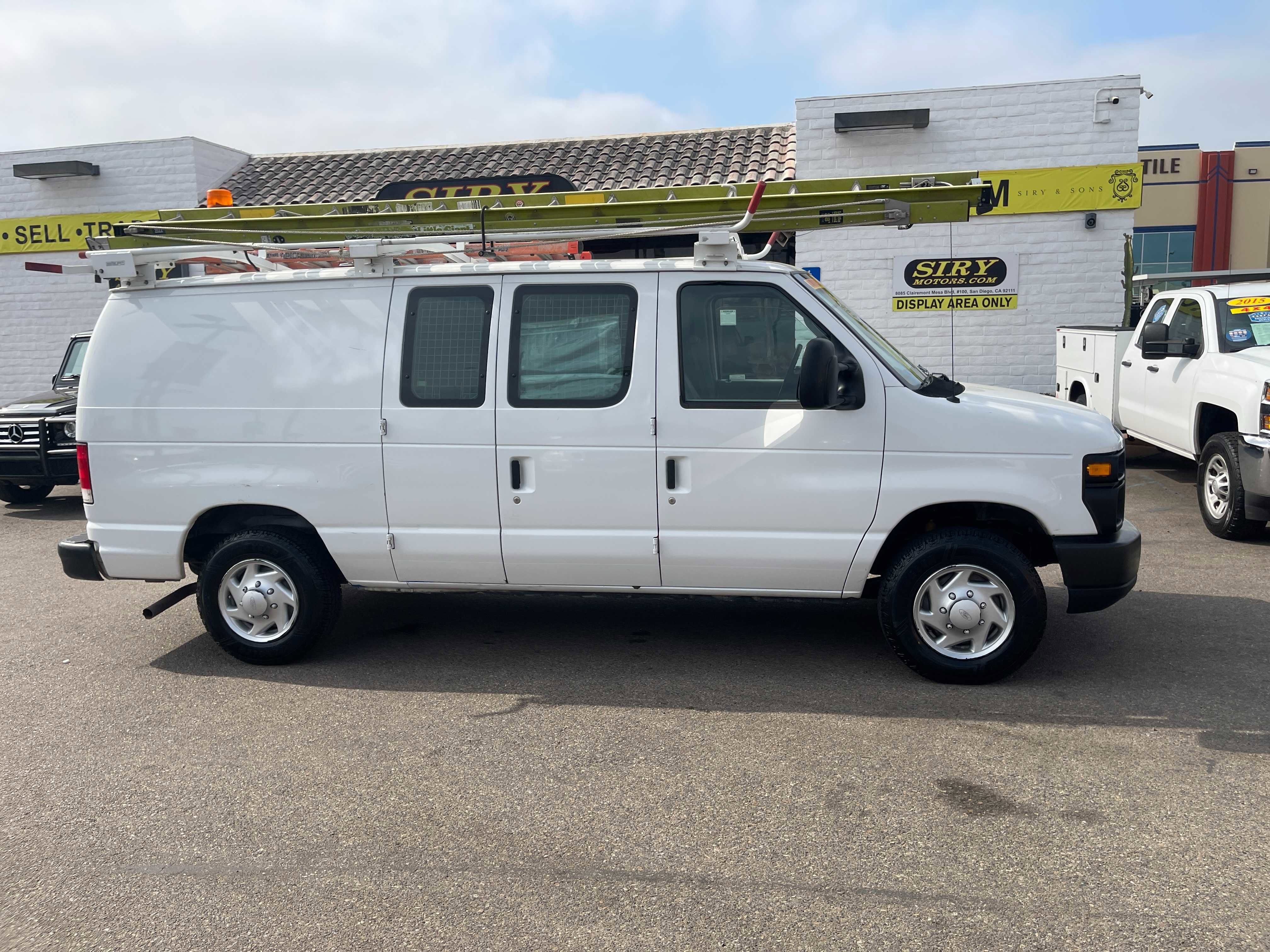 Used 2013 Ford E-150 and Econoline 150 image 2