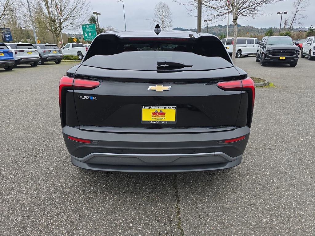 New 2025 Chevrolet Blazer EV LT image 5