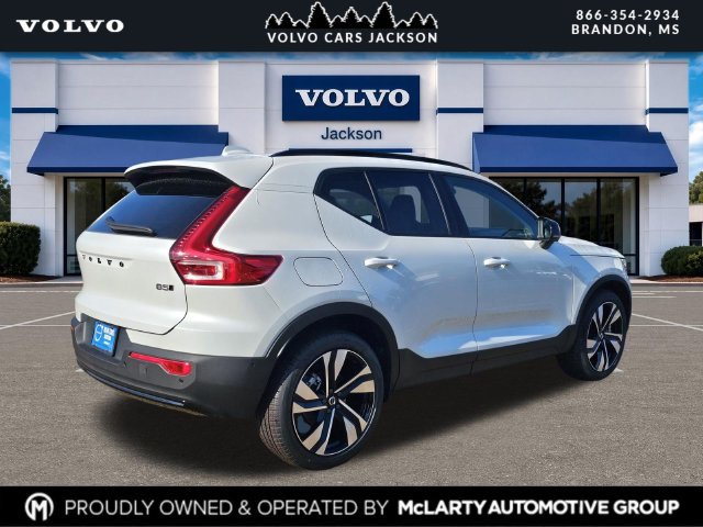 New 2026 Volvo XC40 B5 Ultra w/ Protection Package Premier AWD/4WD image 4