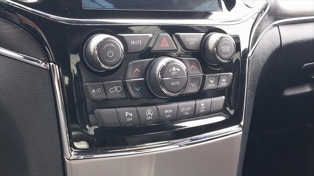 Used 2022 Jeep Grand Cherokee Limited image 30