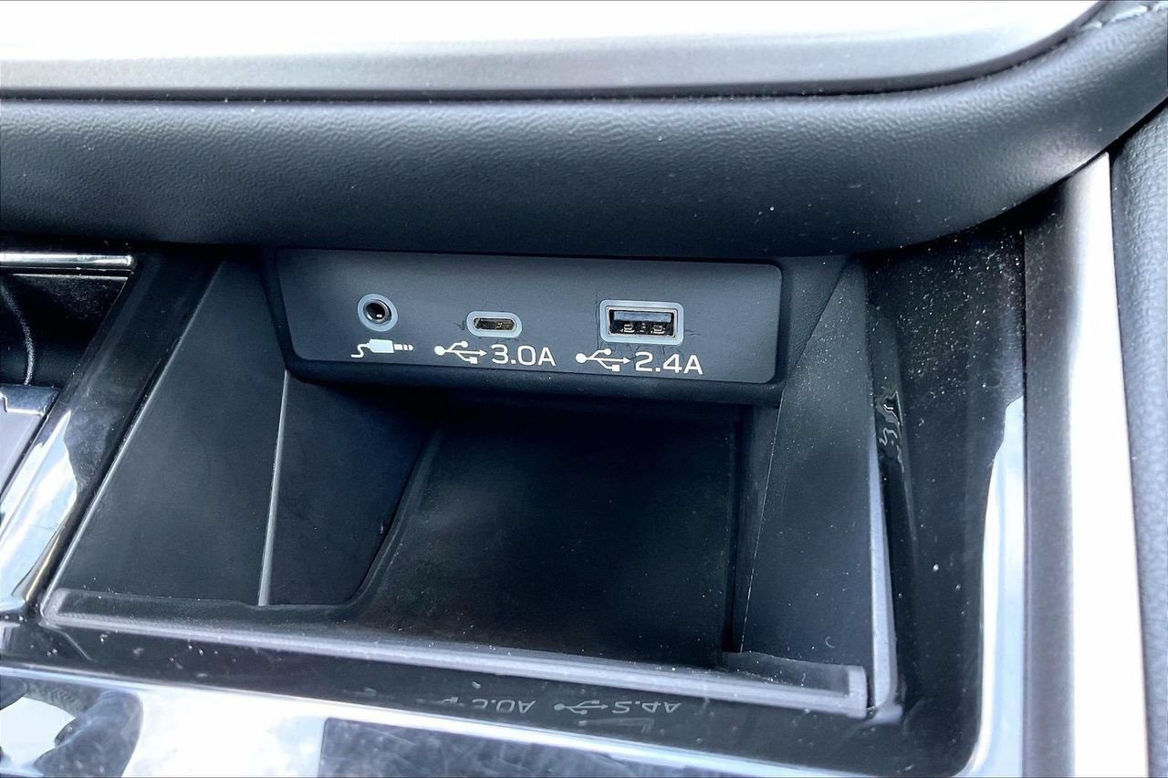 Used 2024 Subaru Outback Limited AWD/4WD image 18