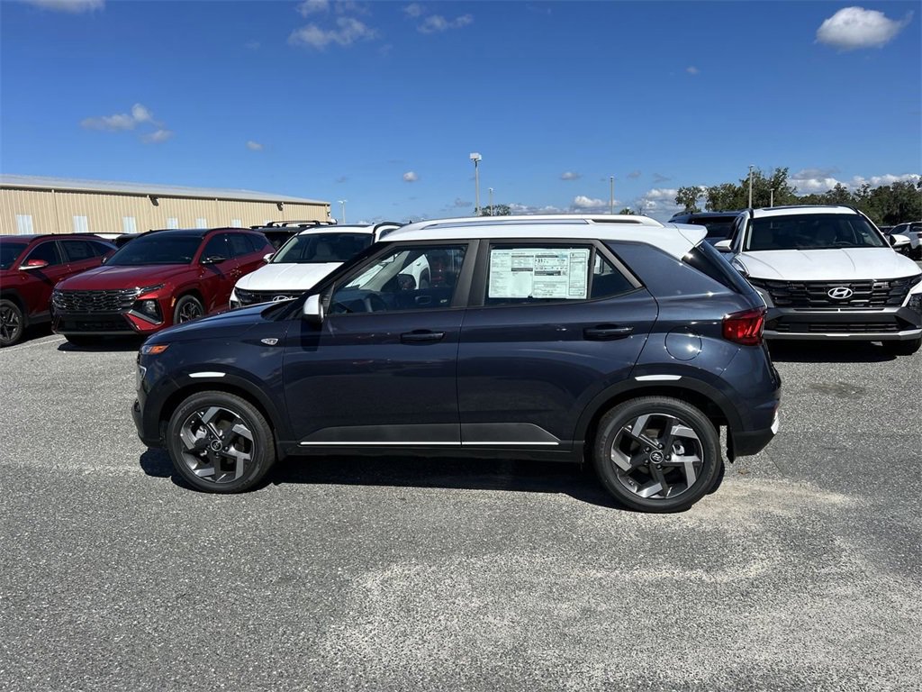 New 2025 Hyundai Venue Limited image 14