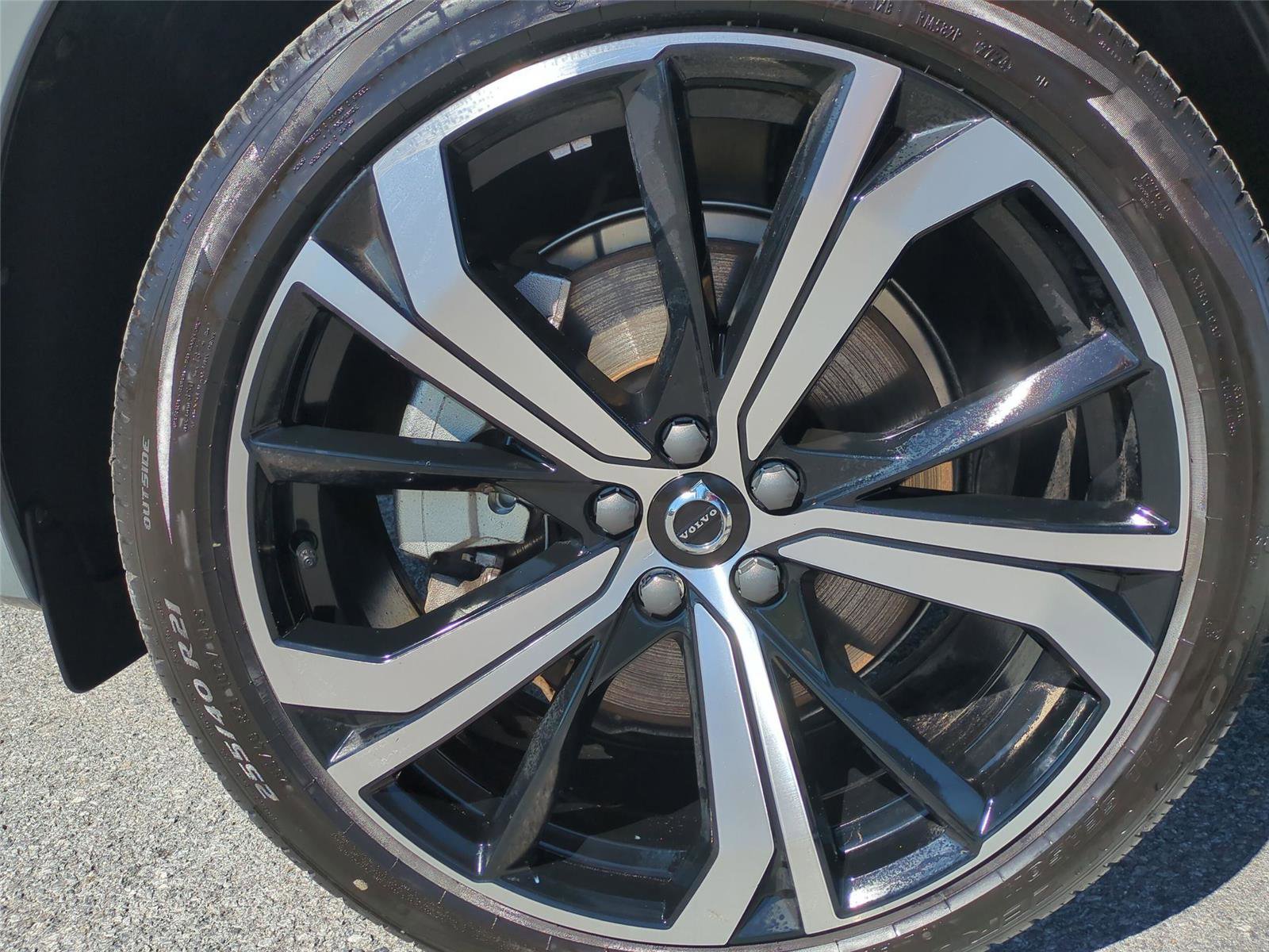 Used 2025 Volvo XC60 T8 Ultra w/ Protection Package Premier image 23