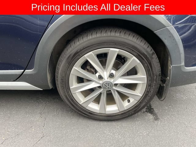 Used 2019 Volkswagen Golf Alltrack S AWD/4WD image 3