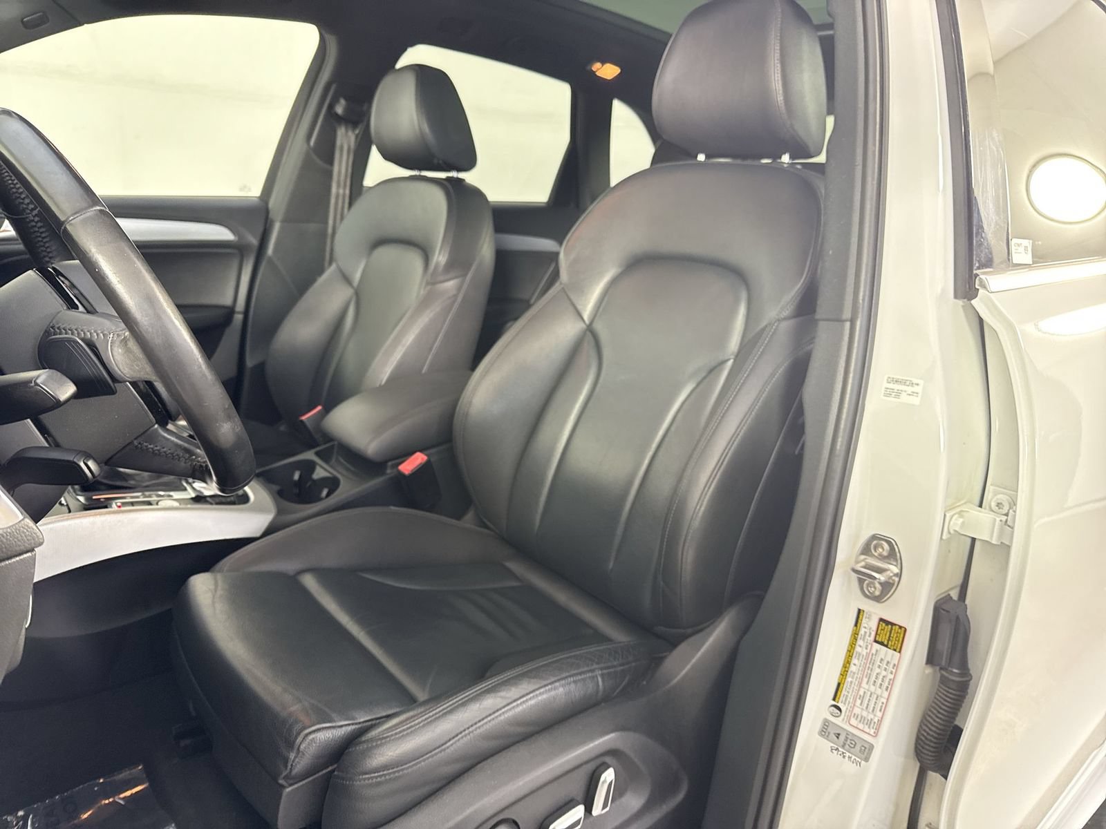Used 2017 Audi Q5 2.0T Premium Plus w/ Technology Package AWD/4WD image 19