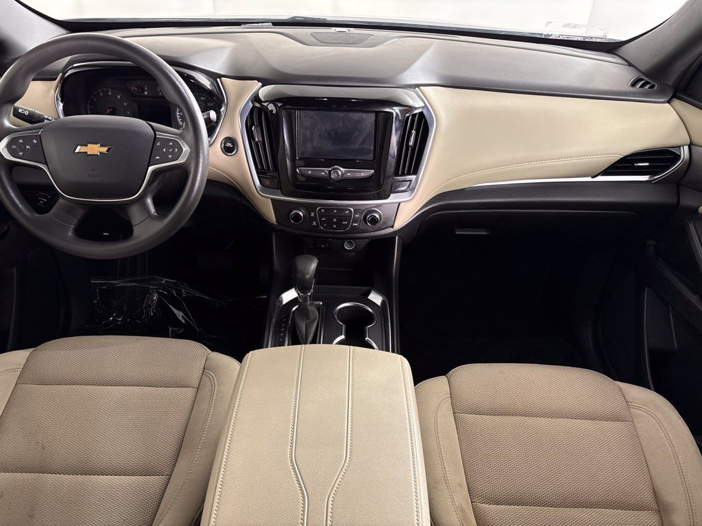 Used 2022 Chevrolet Traverse LS FWD image 15