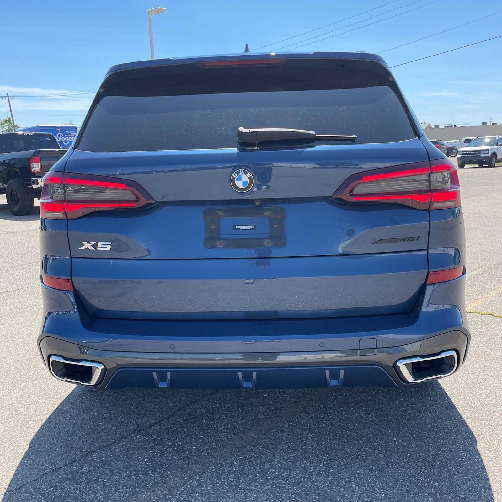 Used 2021 BMW X5 xDrive40i w/ M Sport Package AWD/4WD image 4