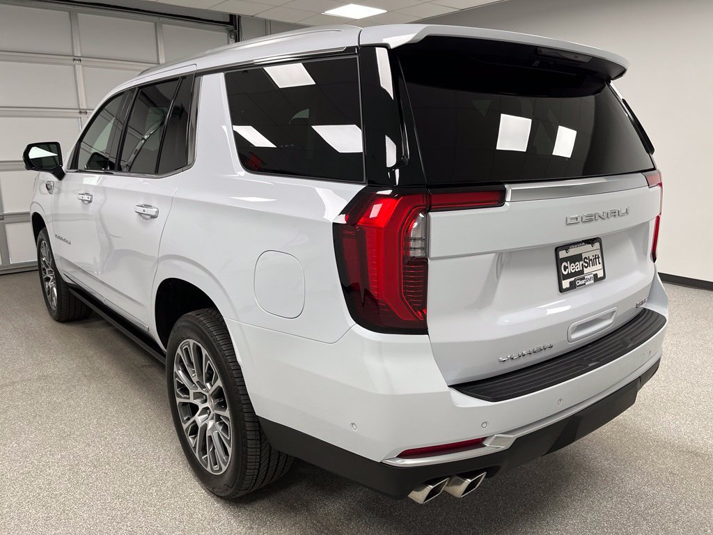 Used 2026 GMC Yukon Denali w/ Sun & Power Step Package AWD/4WD image 8