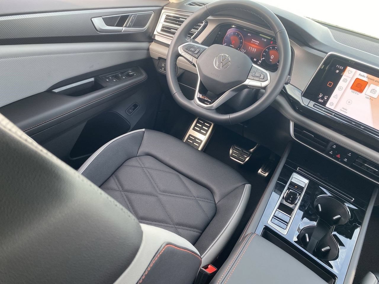 New 2026 Volkswagen Atlas Peak Edition AWD/4WD image 10