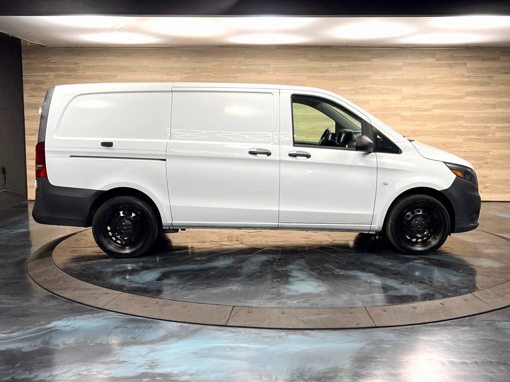 Used 2022 Mercedes-Benz Metris image 8