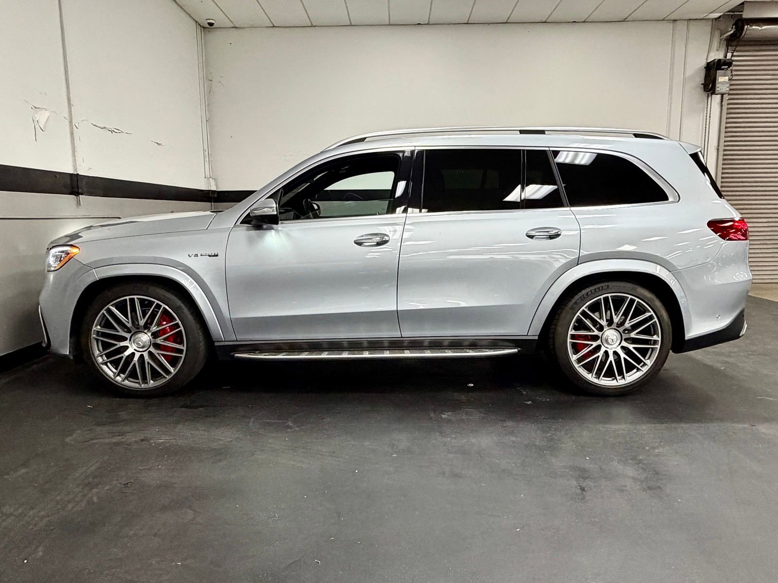 Used 2024 Mercedes-Benz GLS 63 AMG 4MATIC image 9