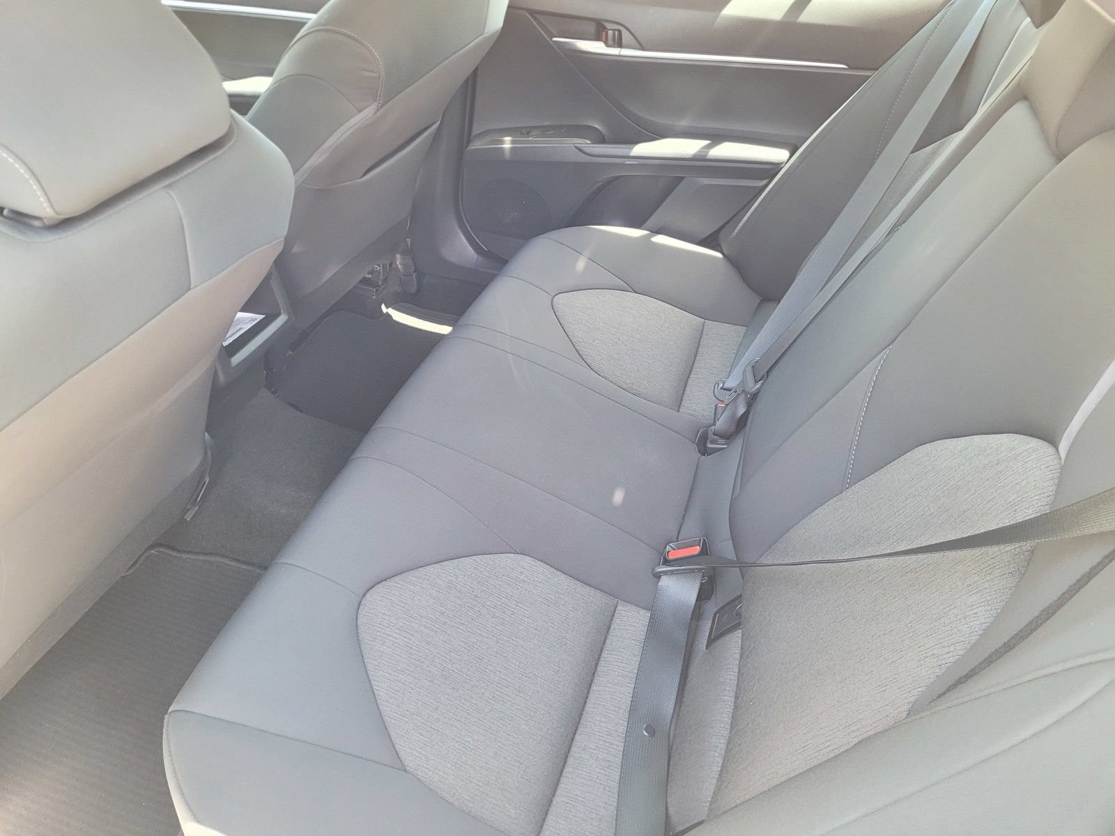 Used 2023 Toyota Camry LE FWD image 11