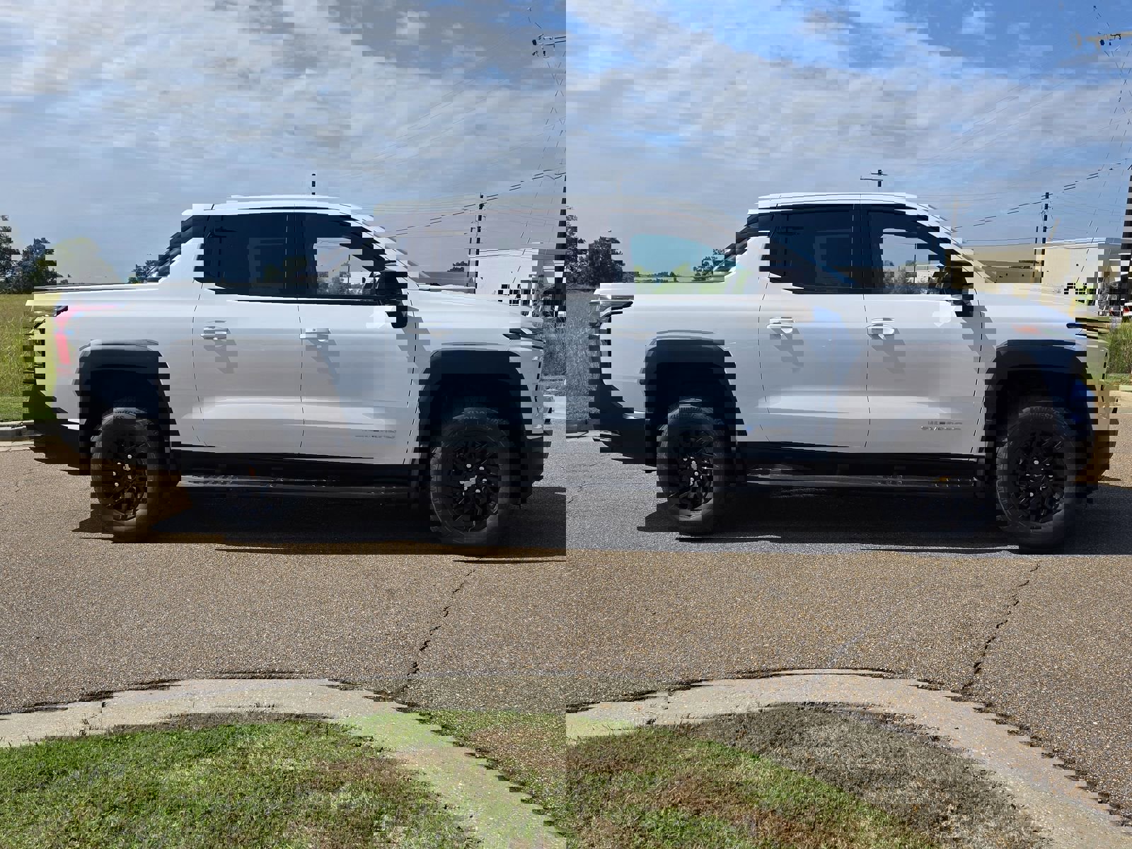 New 2026 Chevrolet Silverado EV LT image 4