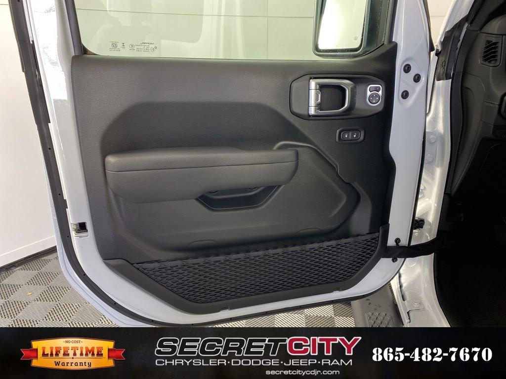 New 2026 Jeep Gladiator Mojave image 12