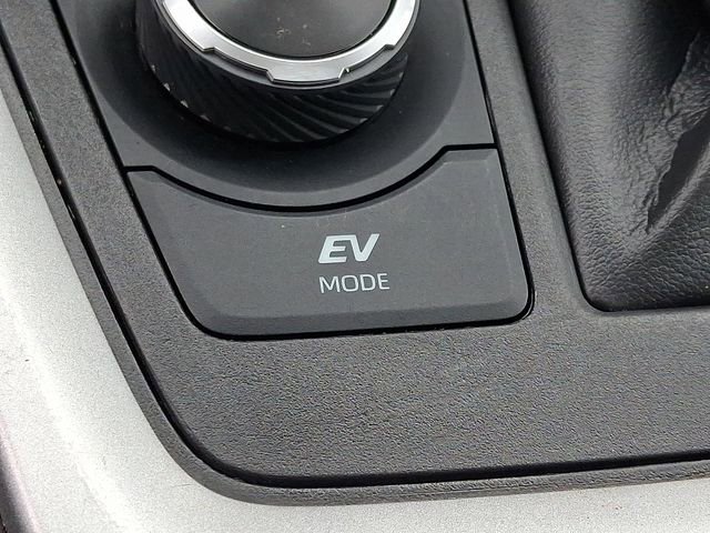 Used 2024 Toyota RAV4 XLE w/ Convenience Package image 25