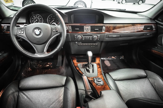 Used 2011 BMW 328i Sedan RWD image 17