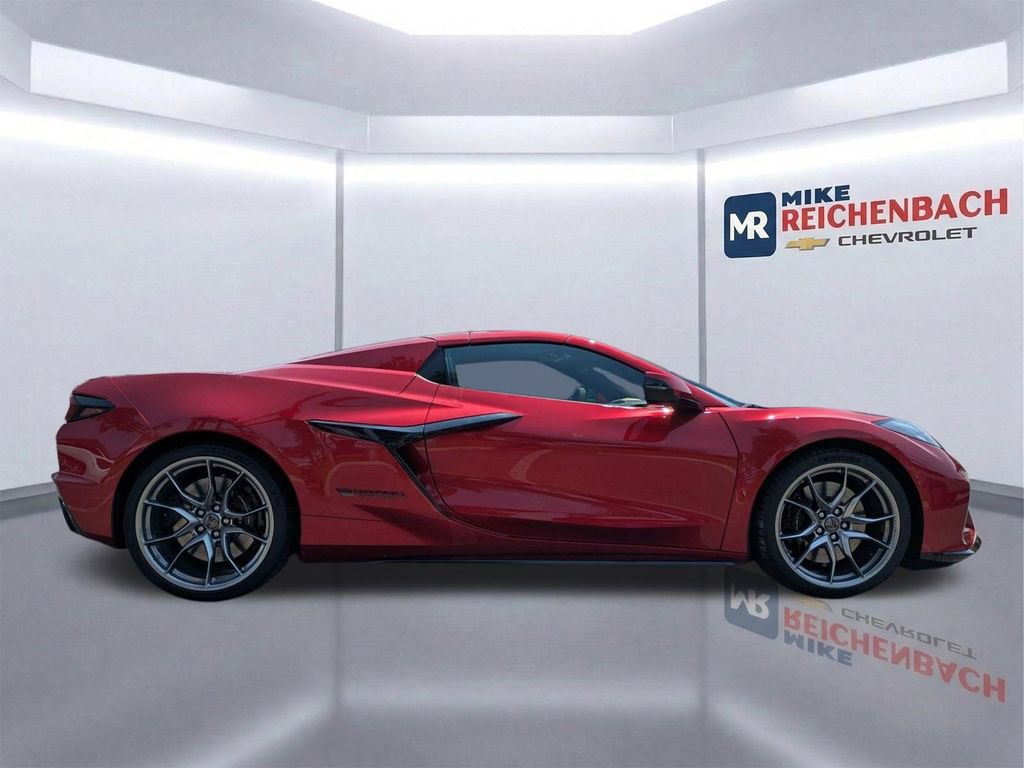 New 2027 Chevrolet Corvette Grand Sport w/ Z52 Sport Performance Package RWD image 4
