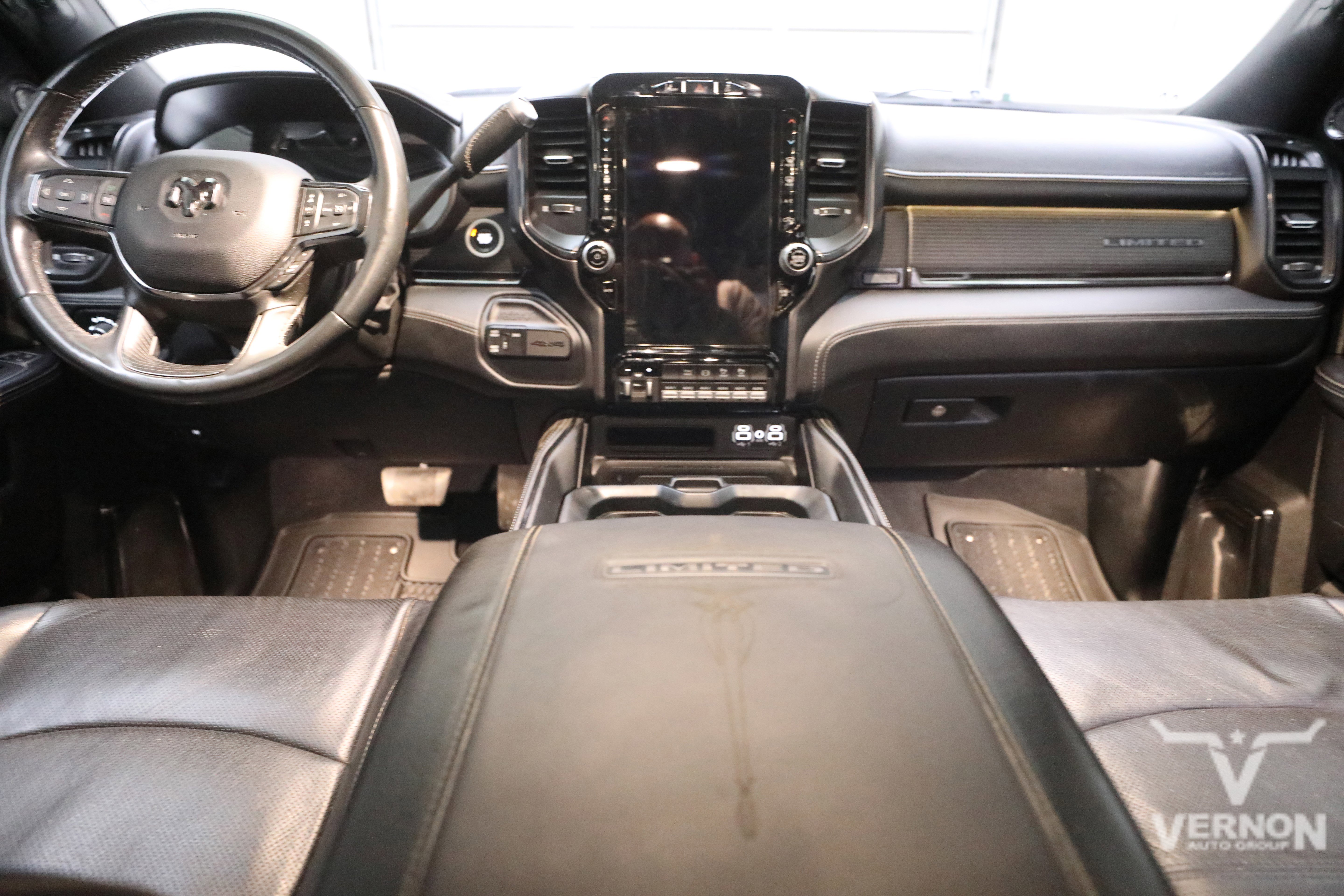 Used 2024 RAM 3500 Limited image 13