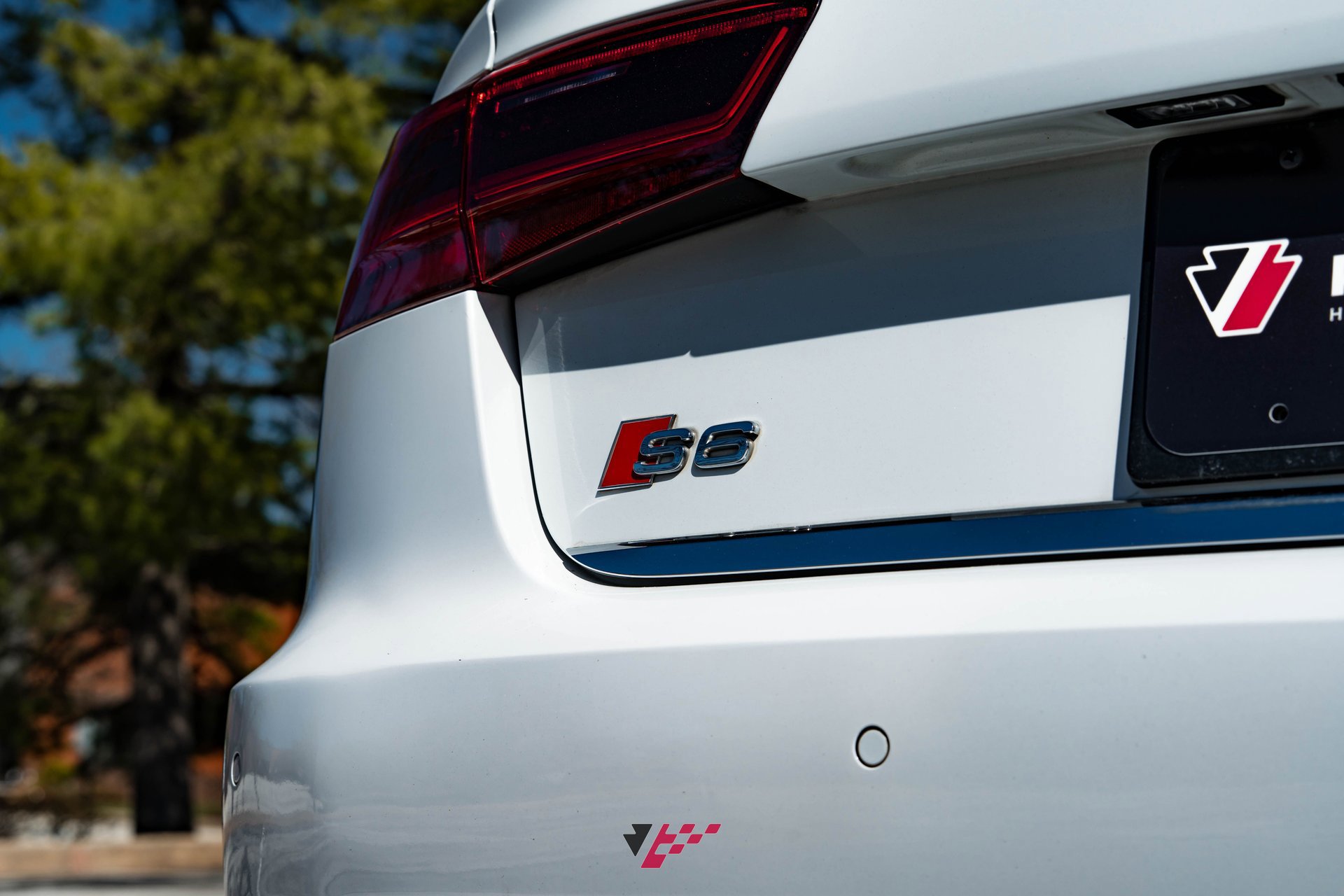 Used 2016 Audi S6 Prestige w/ Prestige Package image 30