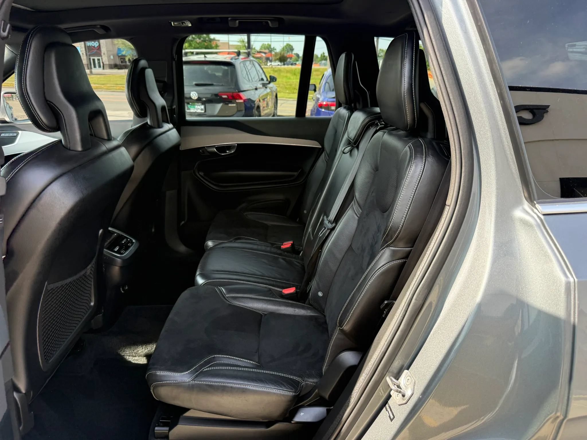Used 2016 Volvo XC90 T6 R-Design AWD/4WD image 20