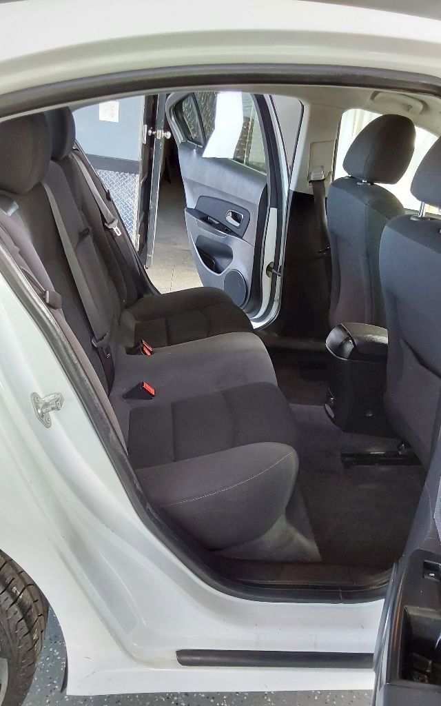 Used 2012 Chevrolet Cruze LT FWD image 18