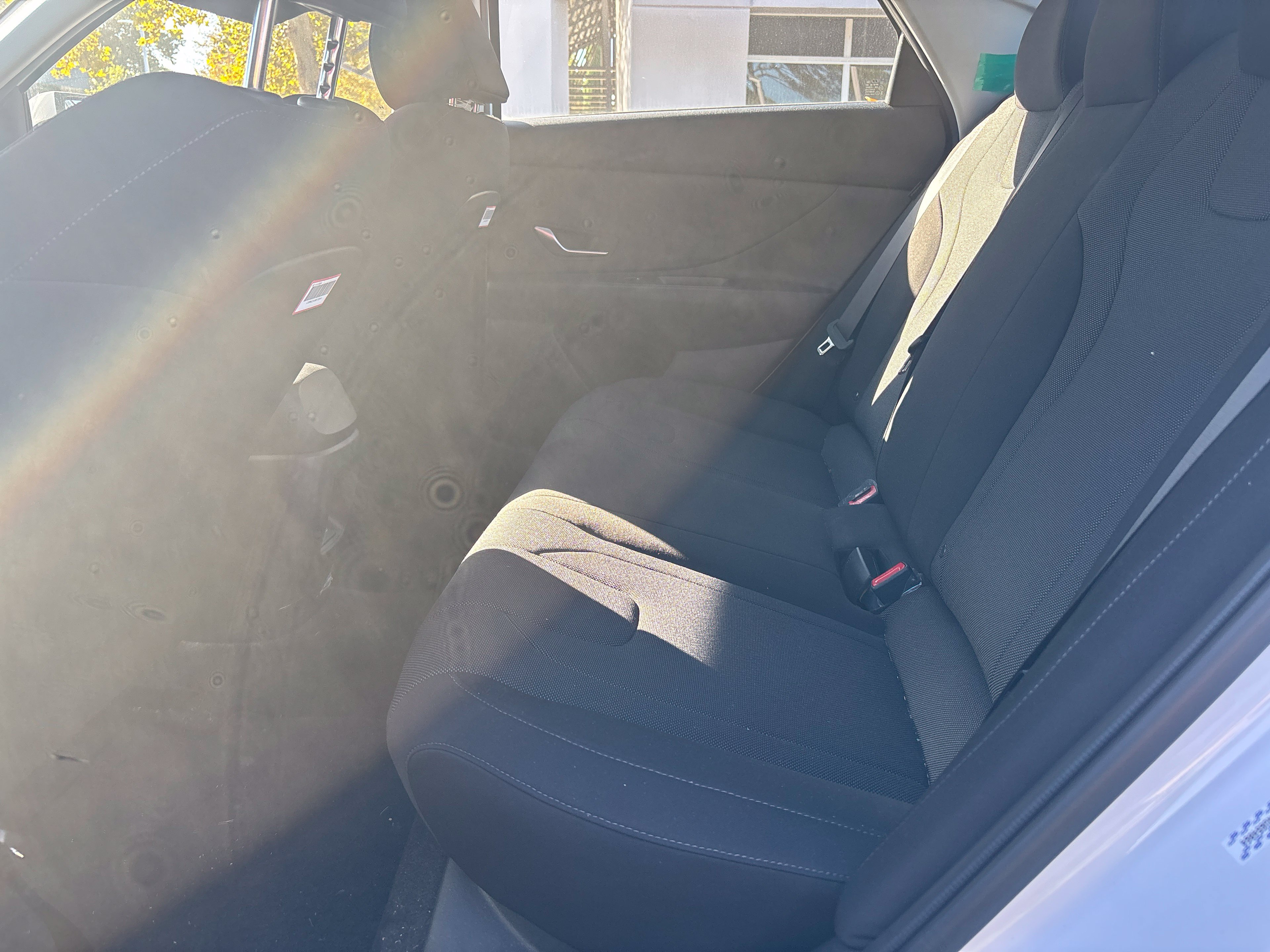 Used 2024 Hyundai Elantra SE FWD image 7