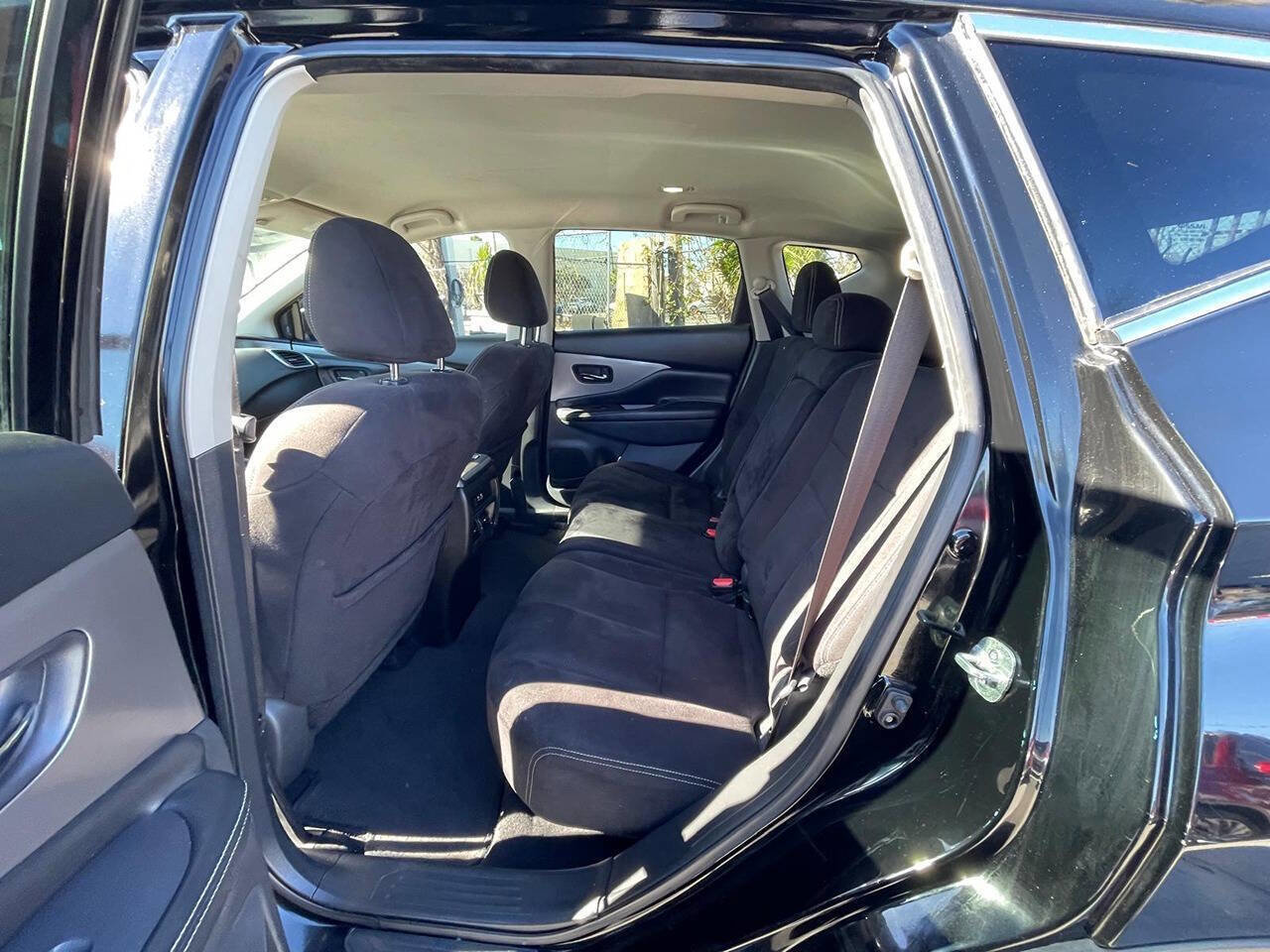 Used 2020 Nissan Murano S w/ Technology Package image 6