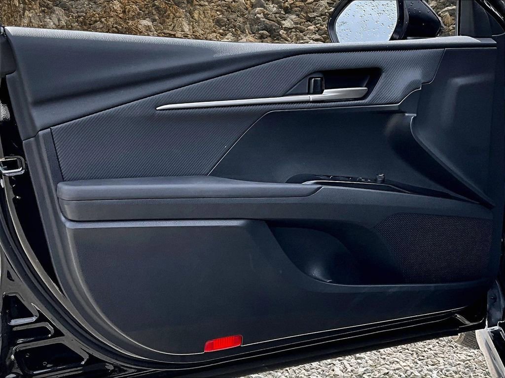 Used 2025 Toyota Camry SE FWD image 20