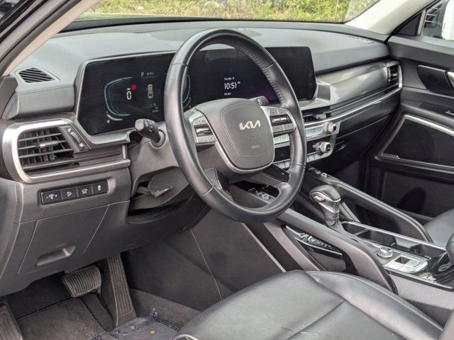 Used 2025 Kia Telluride S image 14