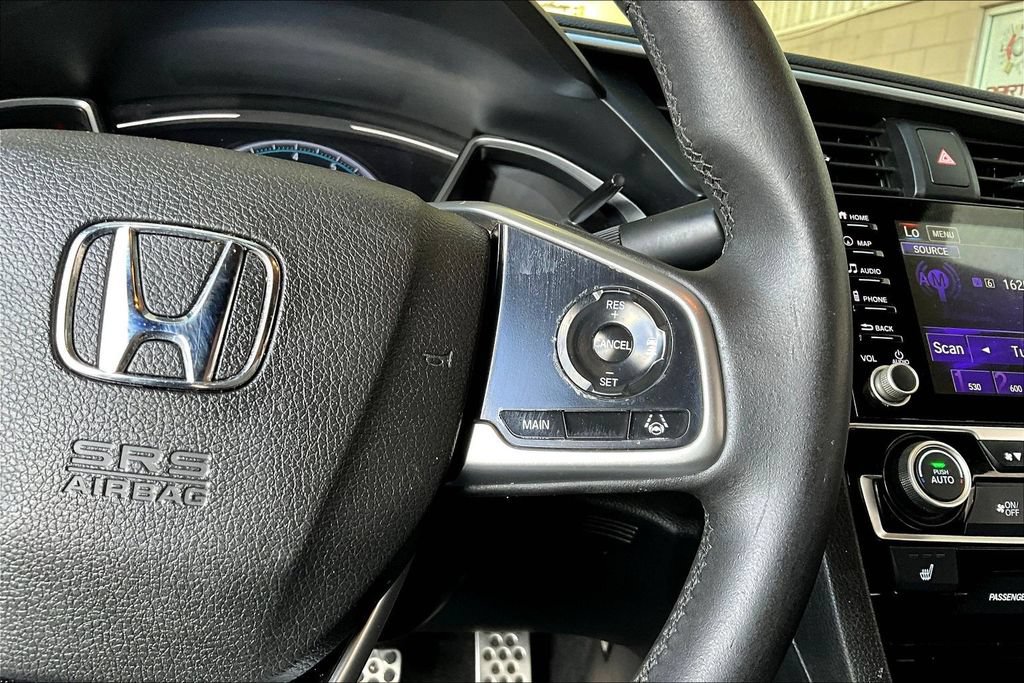 Used 2019 Honda Civic Touring image 13