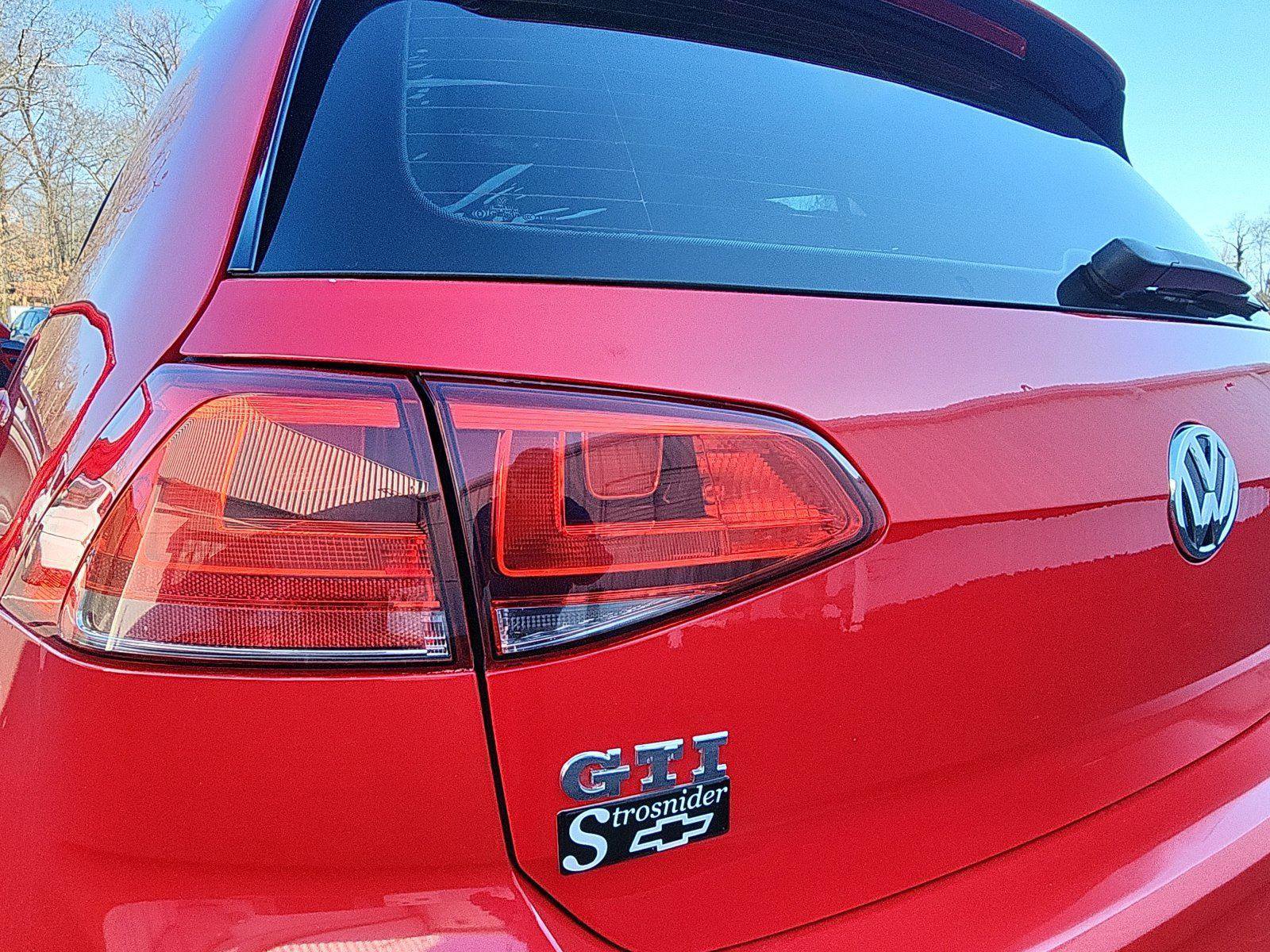 Used 2015 Volkswagen GTI SE w/ Lighting Package (SEL) image 13