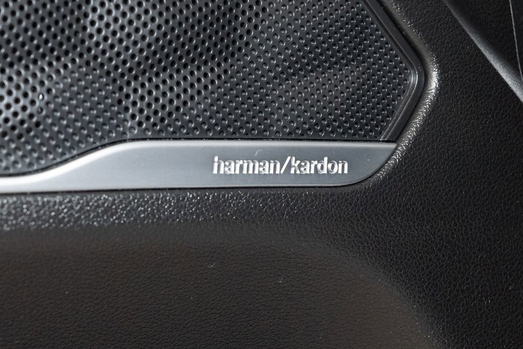 Used 2021 Hyundai Santa Fe Limited AWD/4WD image 12