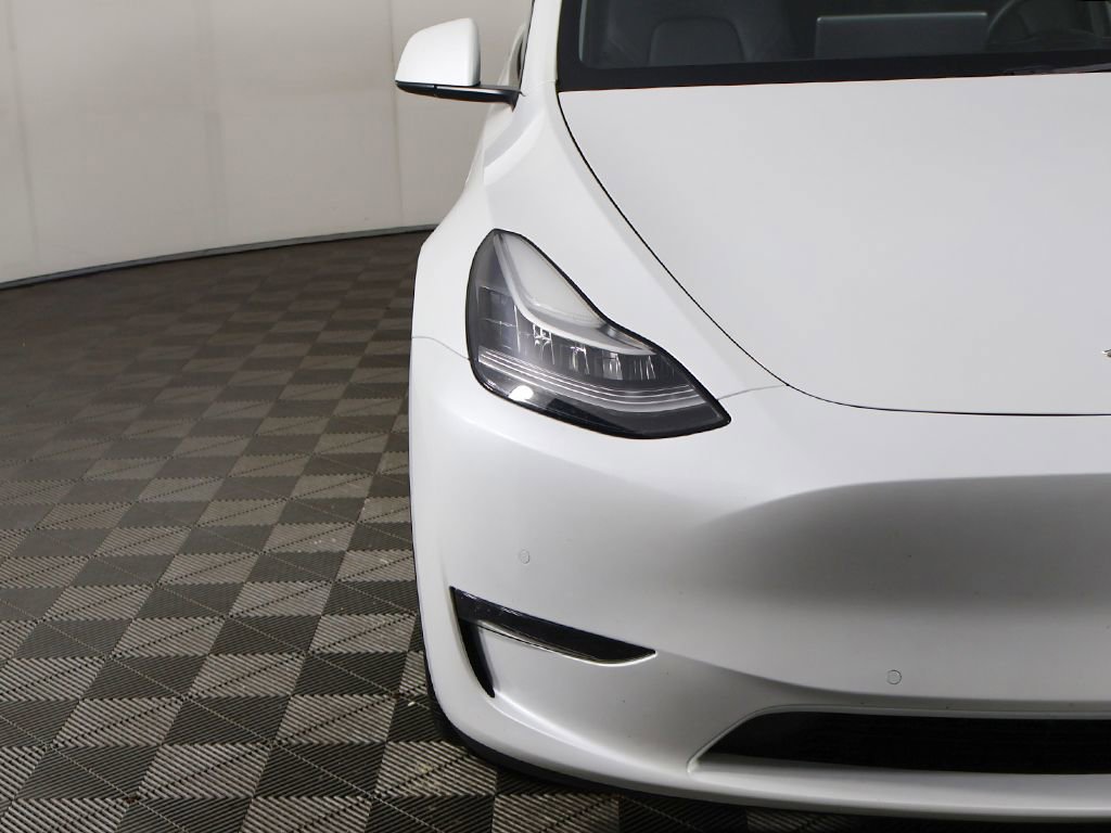 Used 2021 Tesla Model Y Long Range image 14