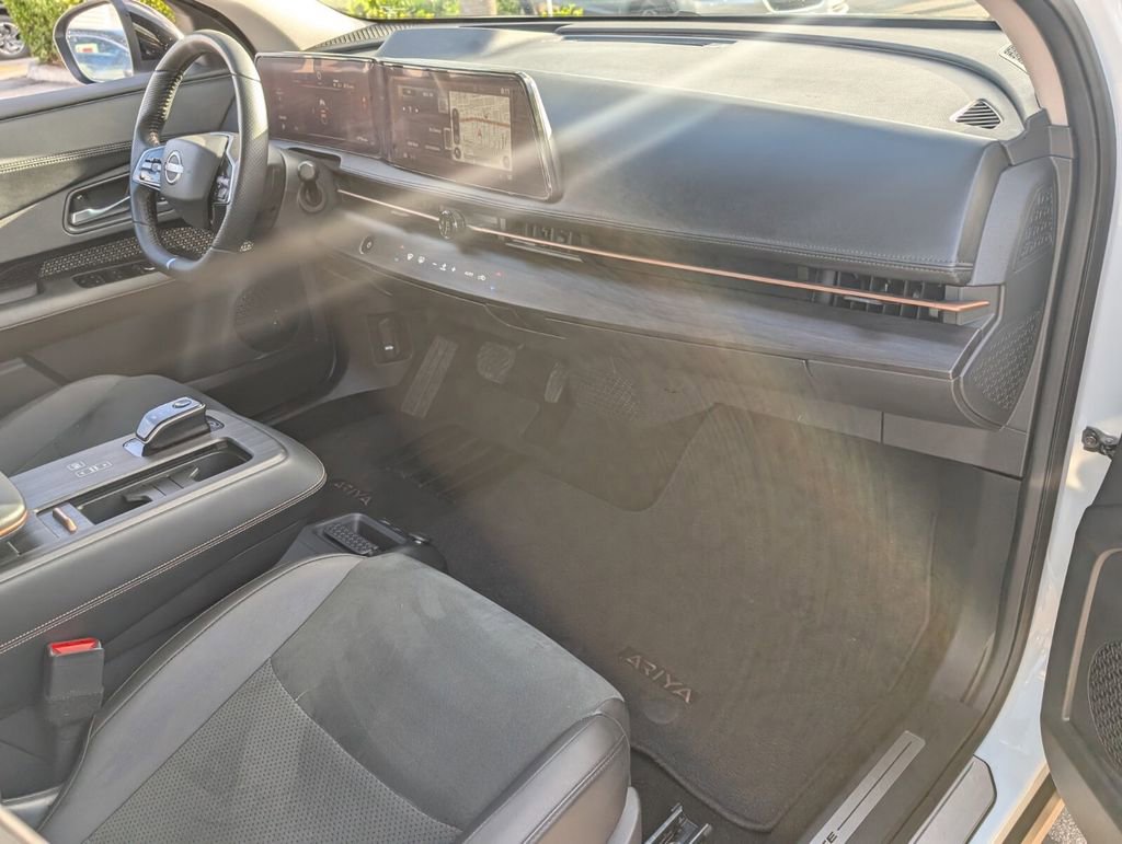 Certified 2024 Nissan Ariya ENGAGE e-4ORCE image 17