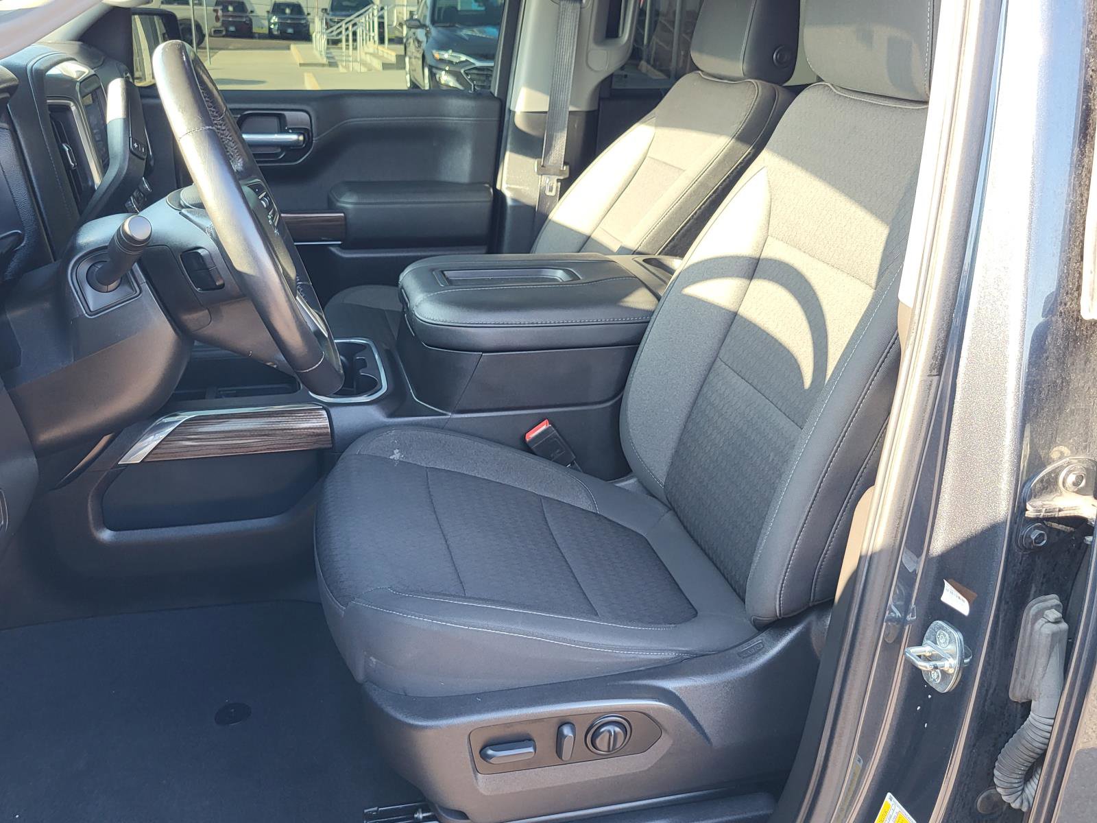 Used 2021 Chevrolet Silverado 1500 RST image 16