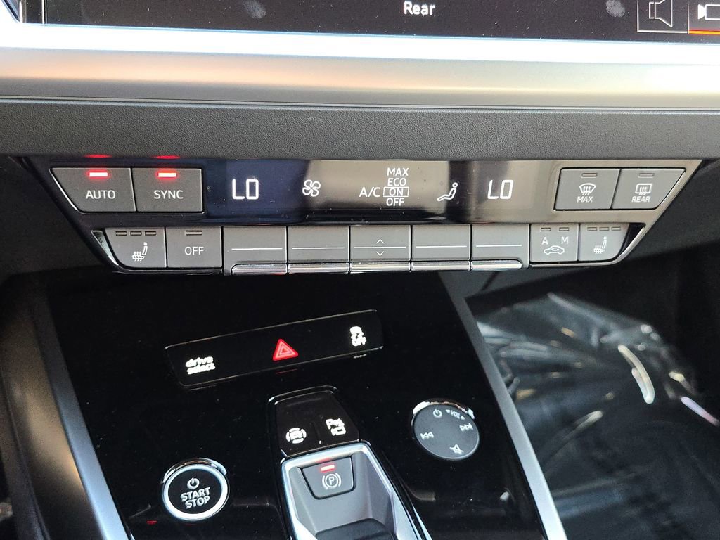 Certified 2024 Audi Q4 e-tron Premium image 27