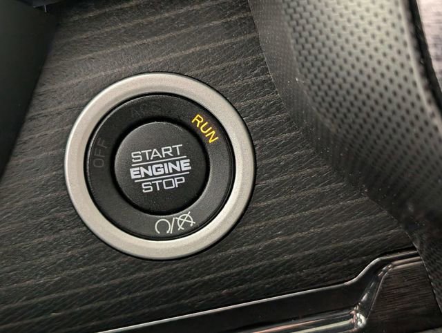 Used 2024 RAM 2500 Limited image 25